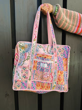 ETTA OG | quilted tote bag - peachy
