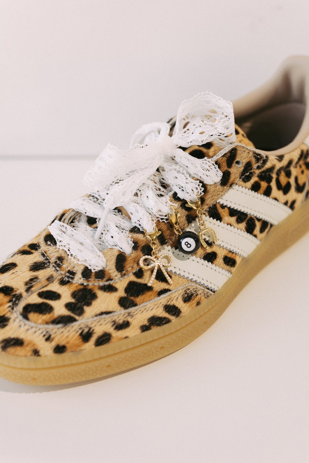 ETTA OG | white lace shoe charms