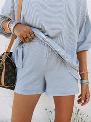 gimme more stripe shorts - periwinkle