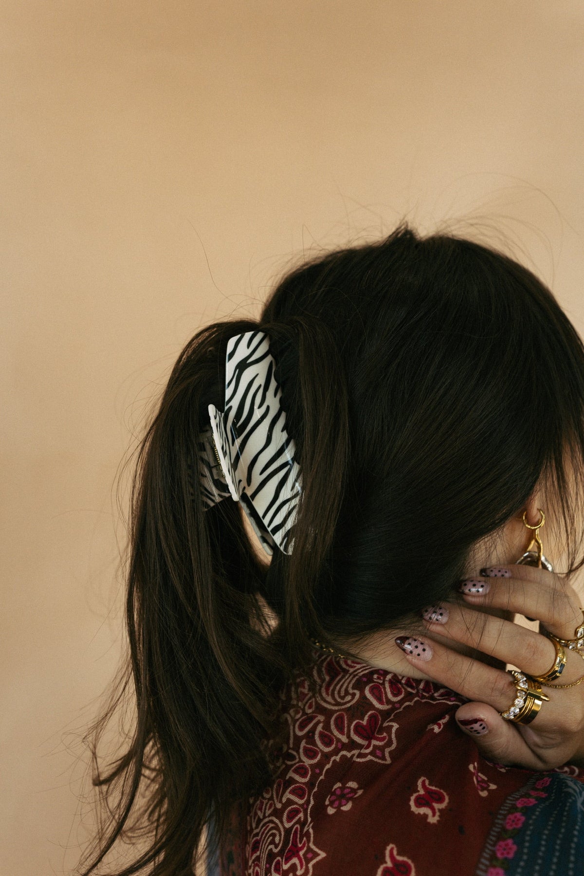 ETTA OG | zebra hair clip
