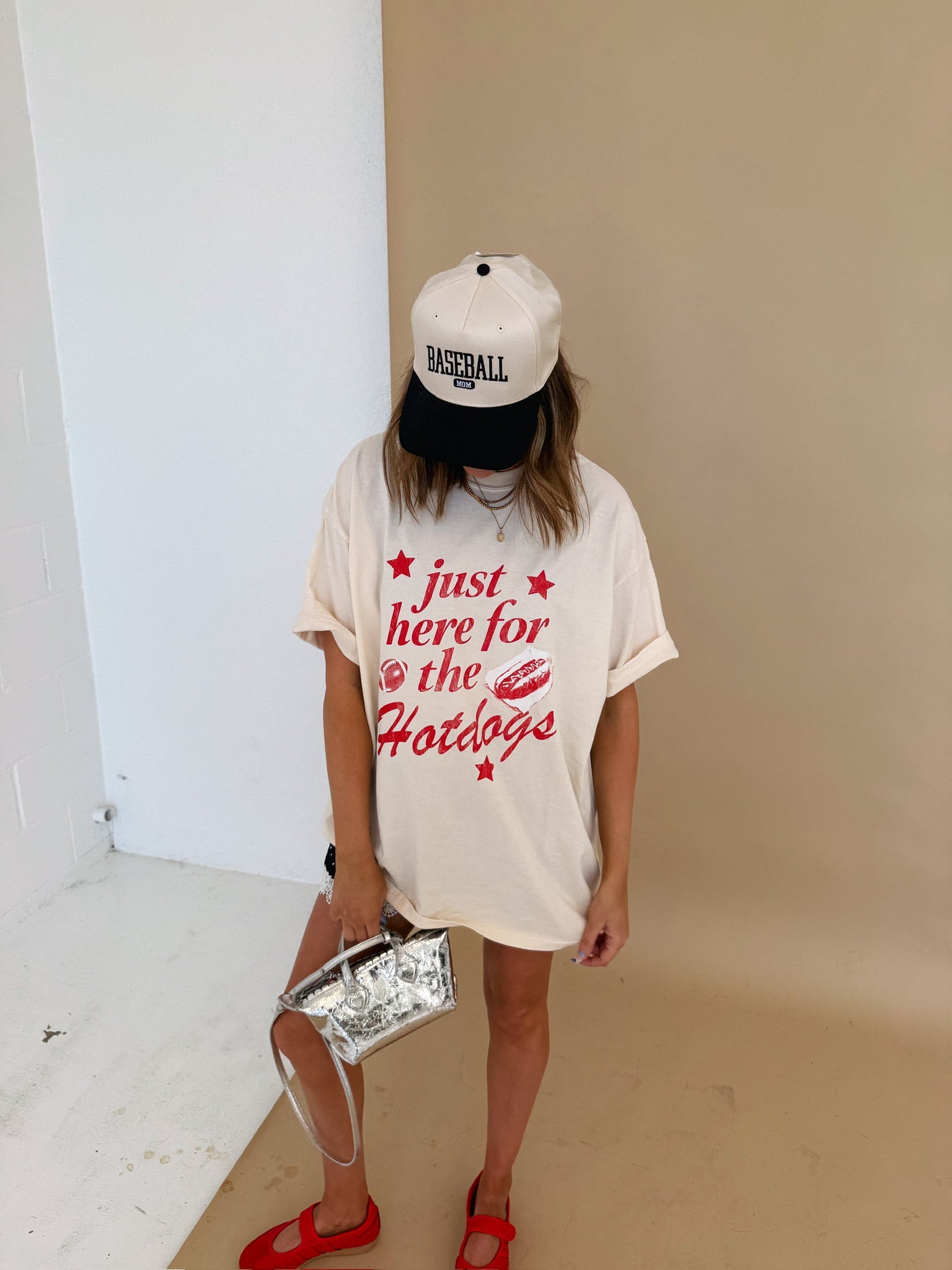 ETTA OG | here for the hotdogs graphic tee