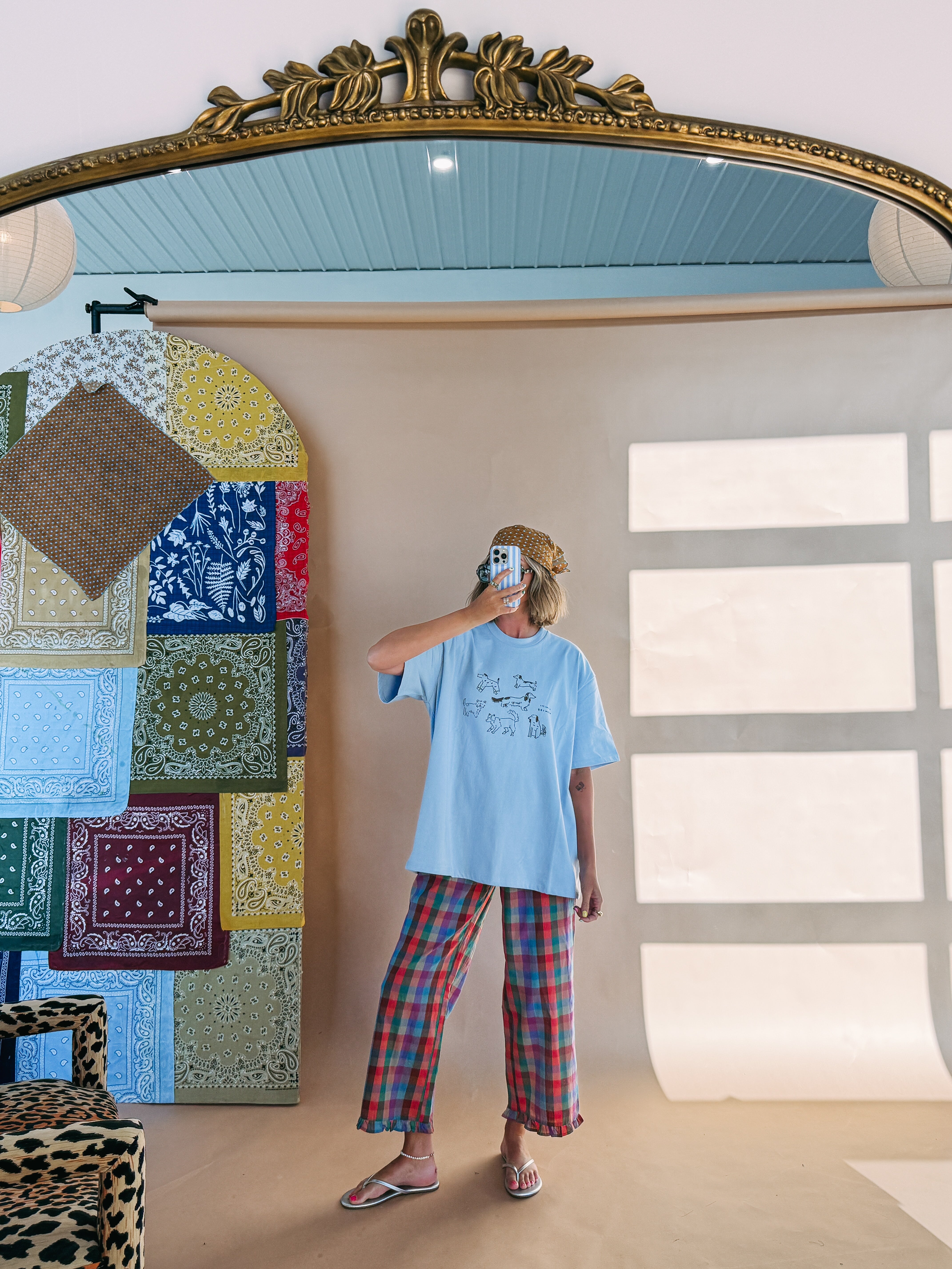 all the dogs oversized graphic tee
