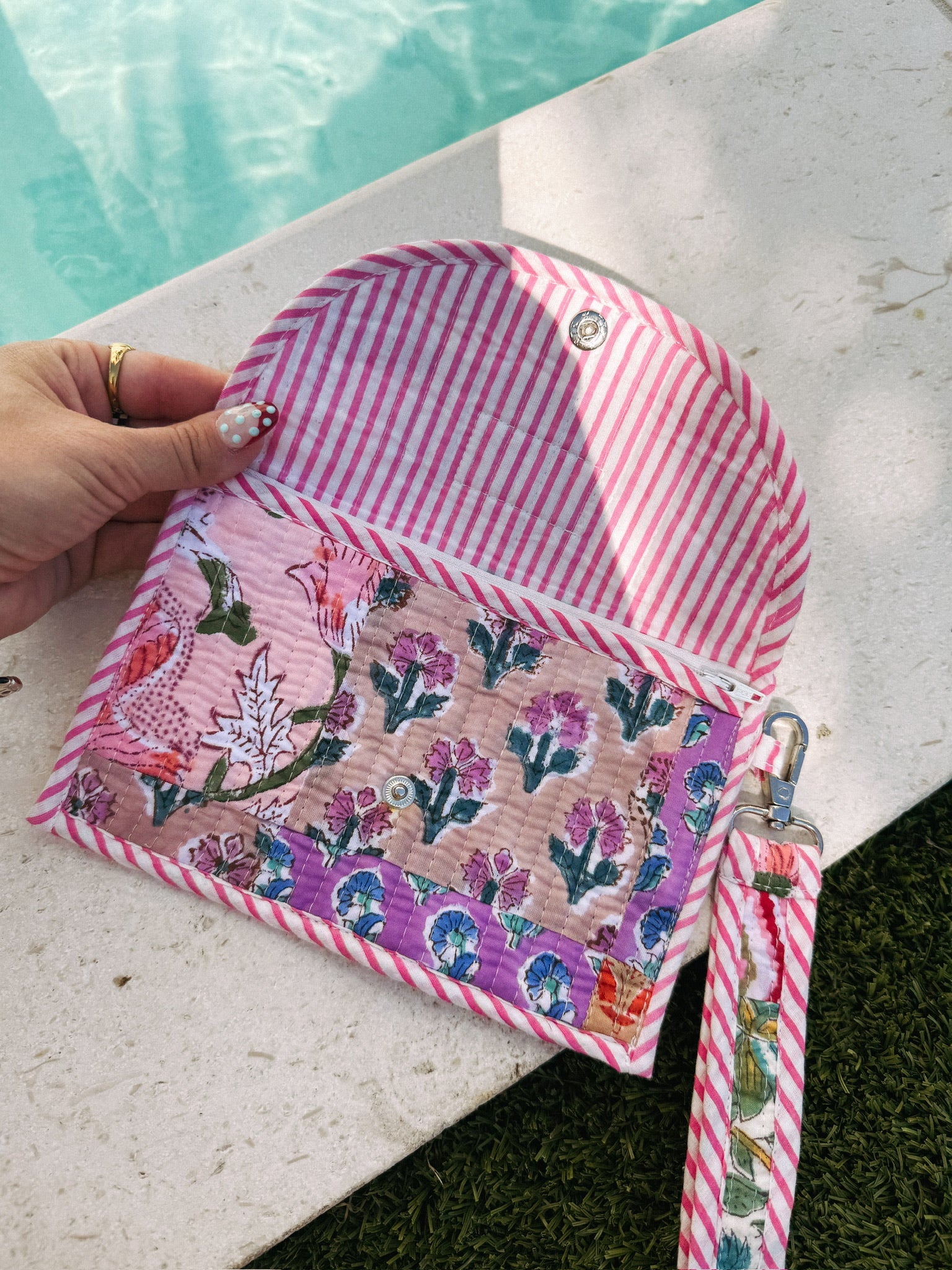 ETTA OG | quilted wristlet - peachy