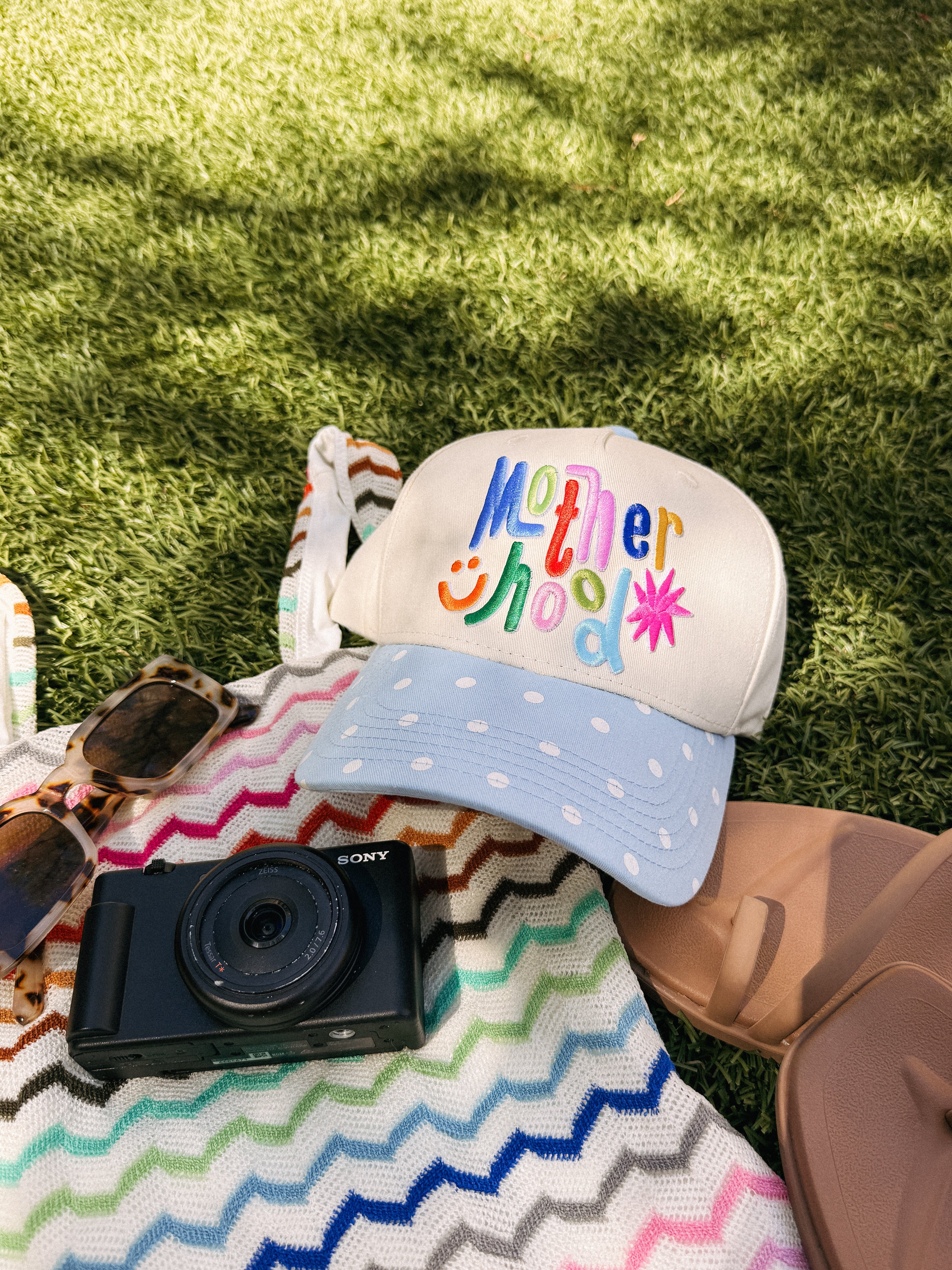 ETTA OG | motherhood trucker hat - polka dot / multi