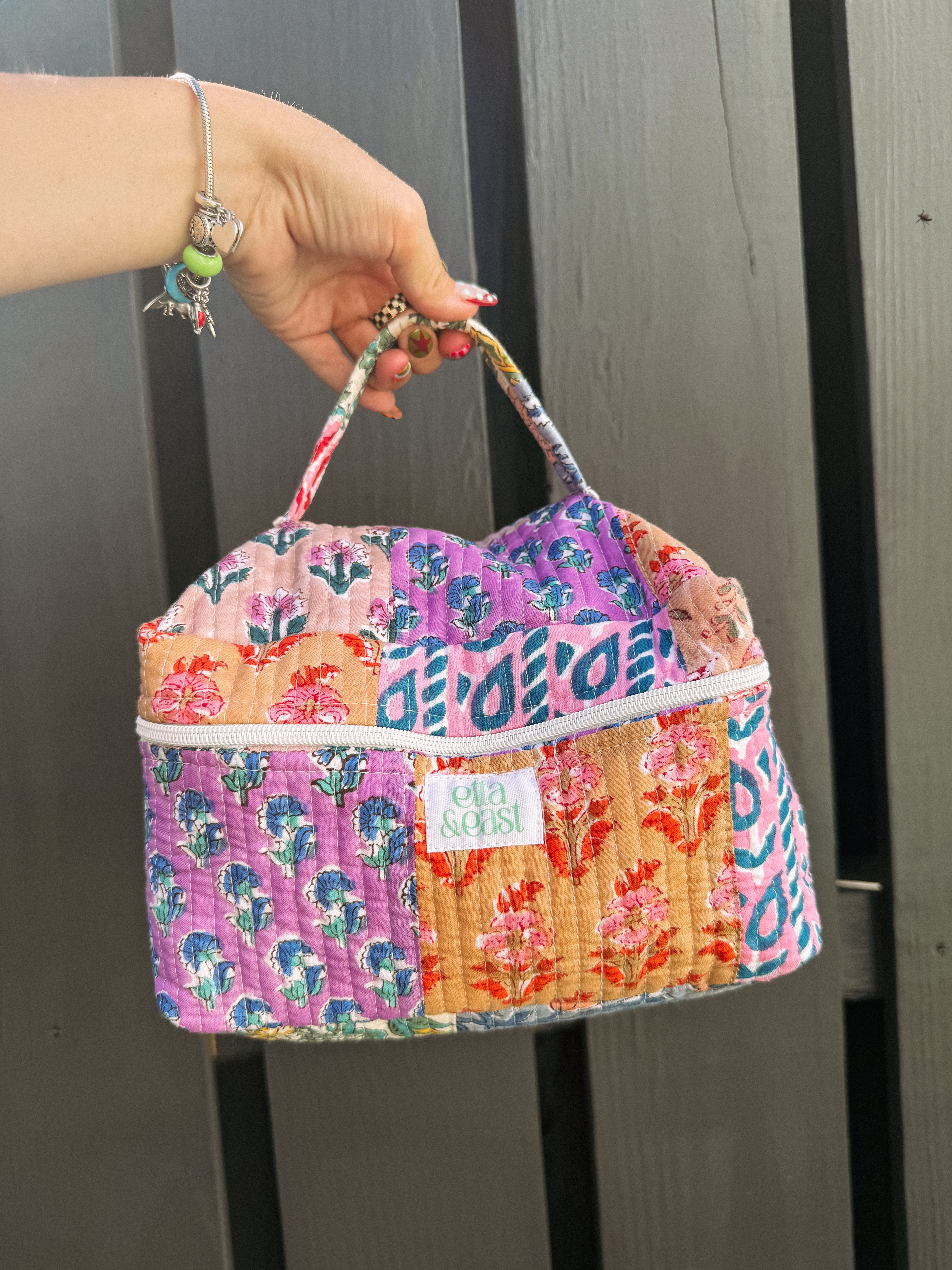 ETTA OG | quilted makeup bag - peachy