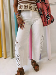 azalea eyelet barrel jeans - white