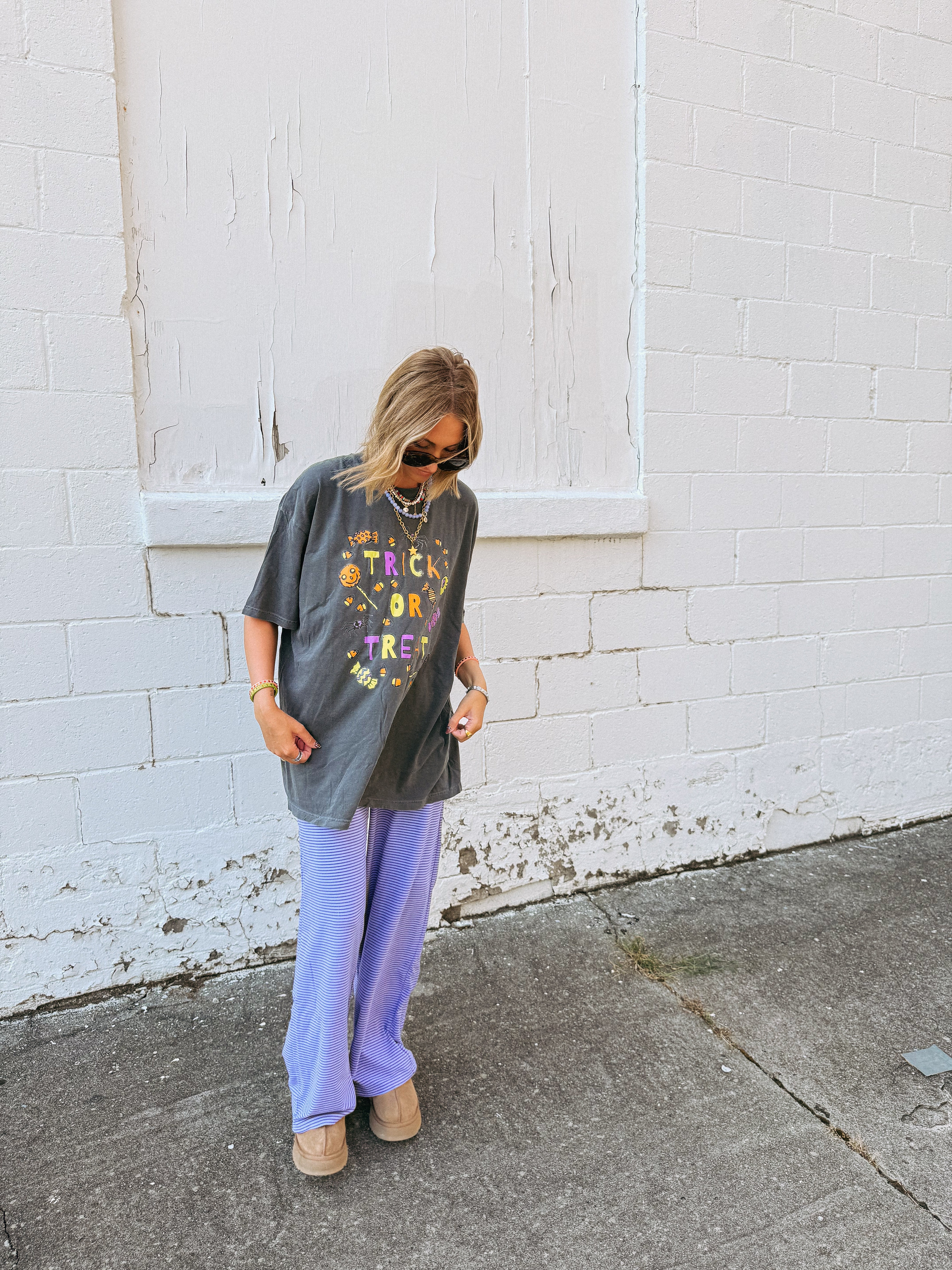 ETTA OG | trick or treat graphic tee - charcoal